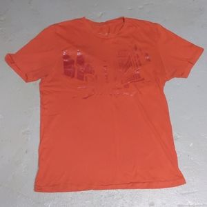 Kenneth Cole tee shirt